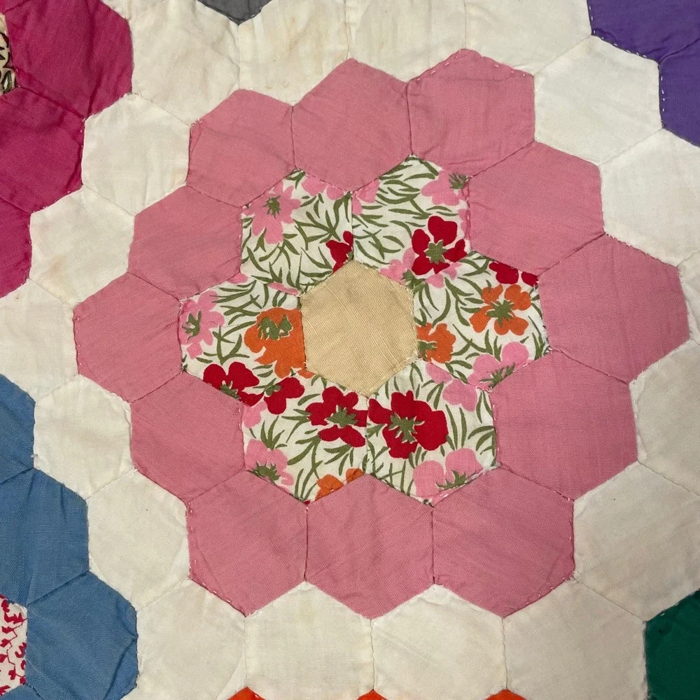 Vtg 30s Grandmother's Flower Garden Hand Sewn Hexagon Quilt 50x71 Handmade